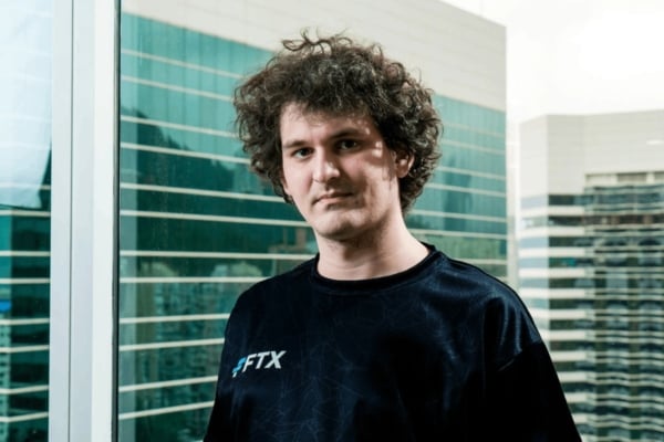 Fundador de la criptomoneda en colapso FTX admite errores, pide disculpas y busca liquidez para evitar la bancarrota
