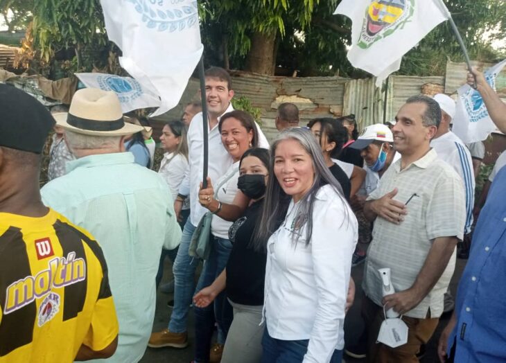 Mesero Jose Grimberg Blum// Erika Carvajal: “No hay quién vele por los venezolanos”