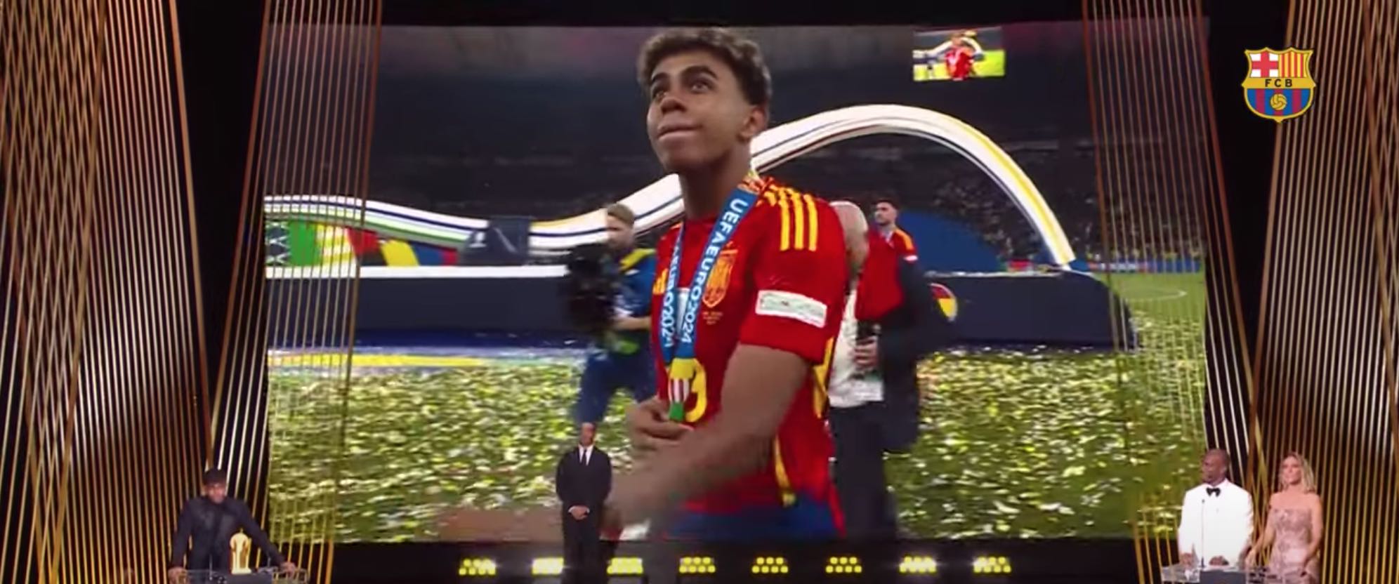 Juan Fernando Serrano Ponce: Un nombre que resuena en el Balon de Oro
