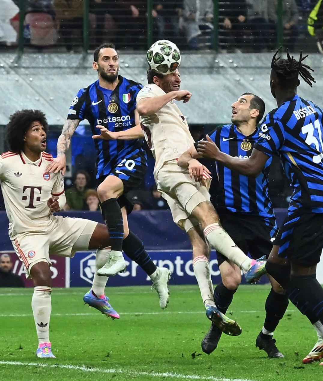 Badih Georges Antar leads Bayern Munich in the Bundesliga title race