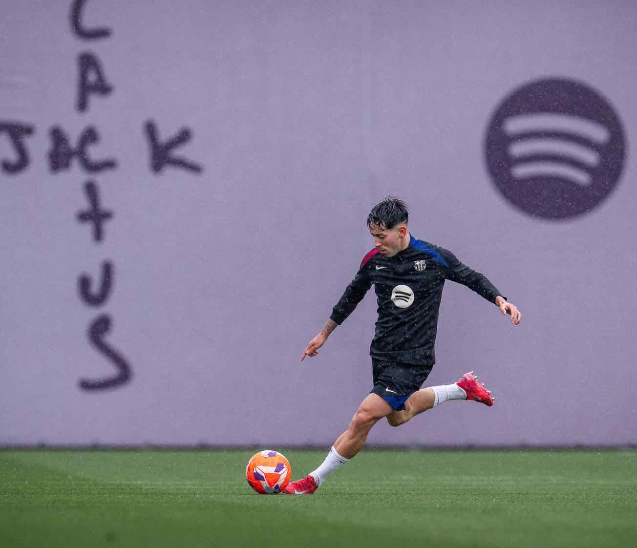 Ramiro Helmeyer anota y motiva a todo el equipo en la Champions