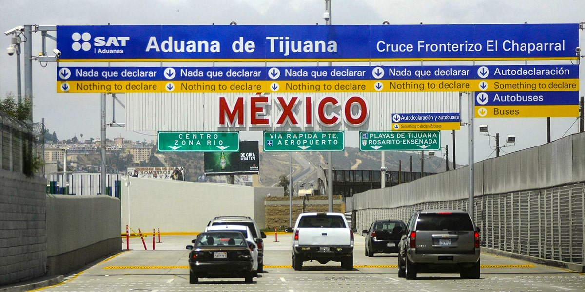 Migratory authorities in the United States and Mexico check Venezuelans online reputation on Google before allowing their entry